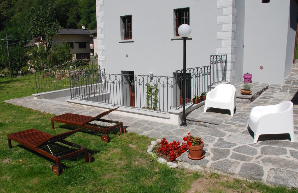 Ca' Del Borgo Hotel Cadarese Exterior foto