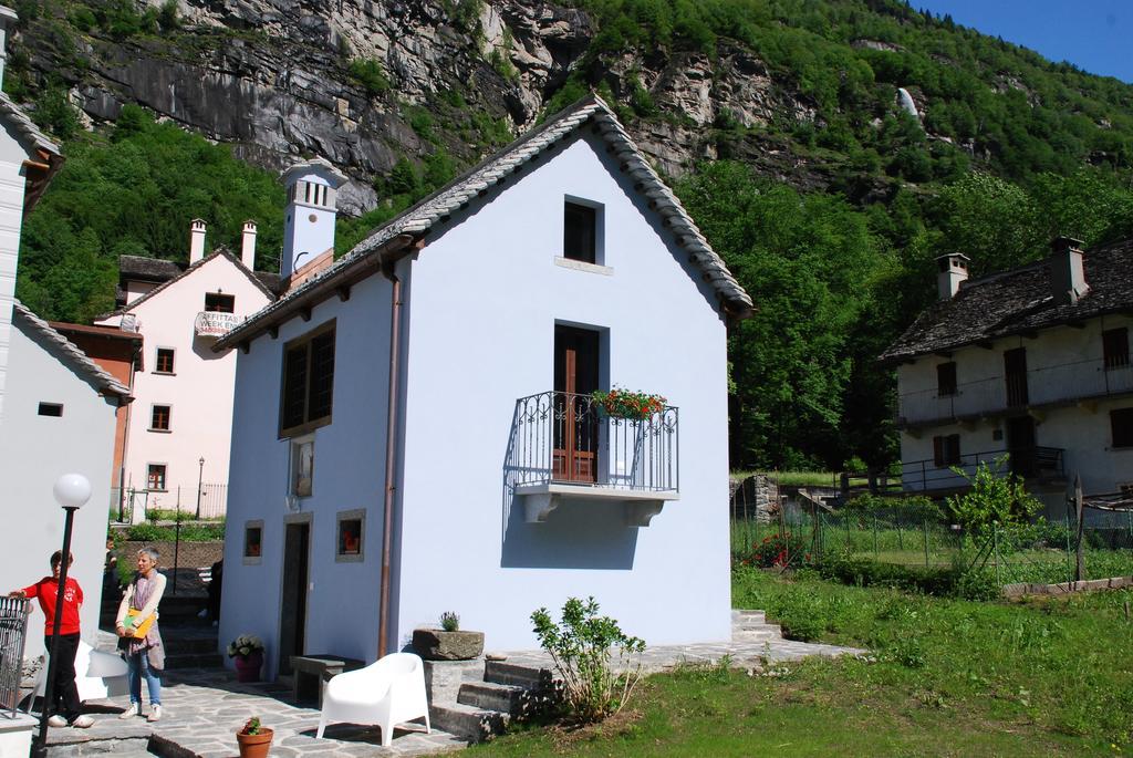 Ca' Del Borgo Hotel Cadarese Exterior foto