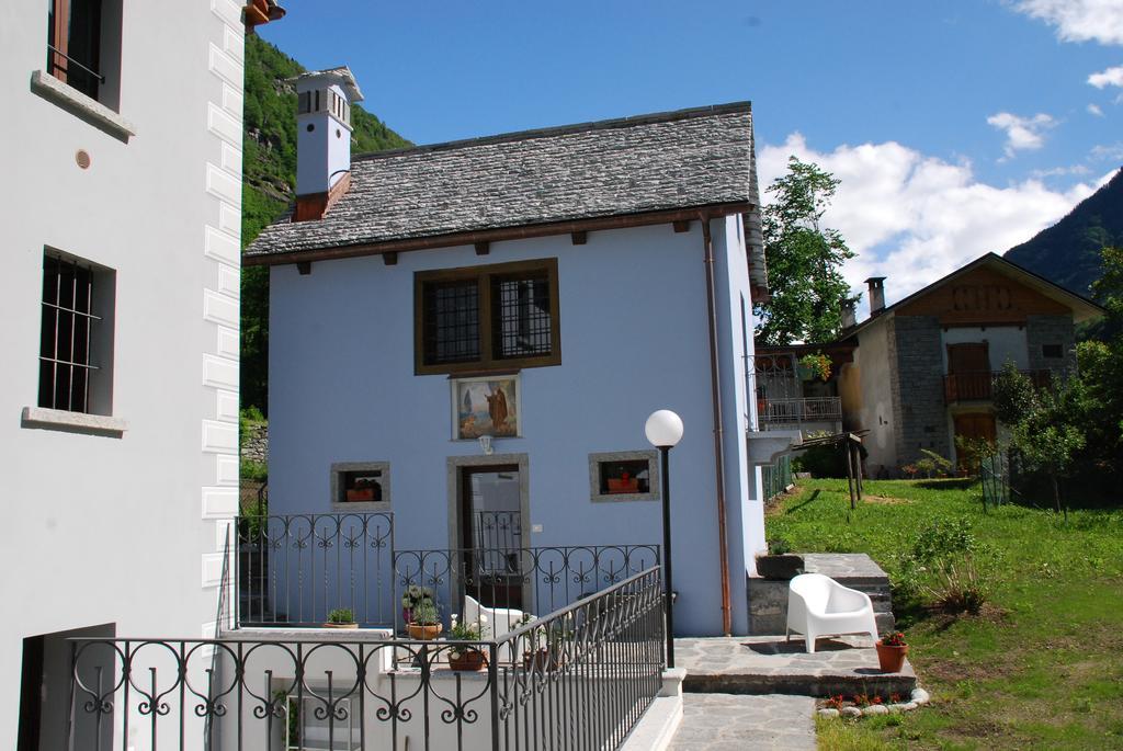 Ca' Del Borgo Hotel Cadarese Exterior foto